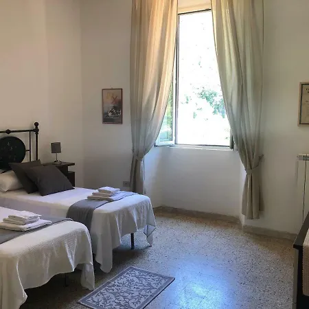 Central House Terracina Esterno foto